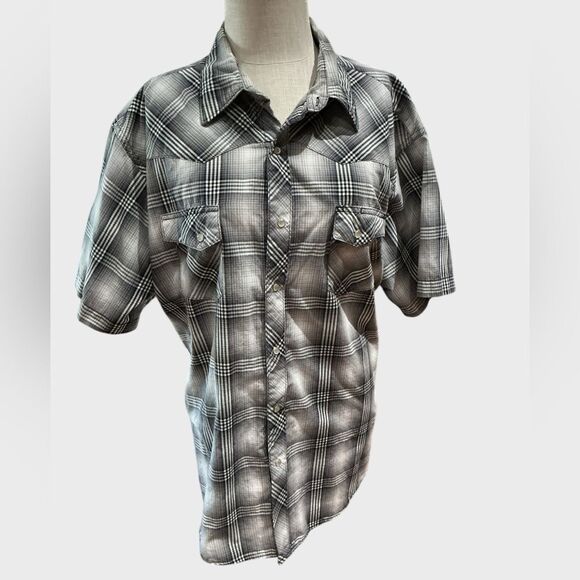 Wrangler Short Sleeve Button Down Shirt - Picture 1 of 6